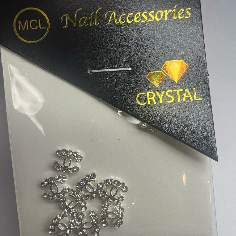 LUXURY NAIL CHARM